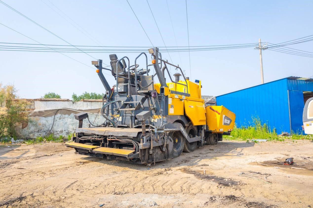 RP452L Wheeled Telescopic Paver
